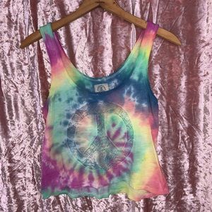 ONE OF A KIND 🌈 AE Tye-Dye Peace Tank Crop Top
